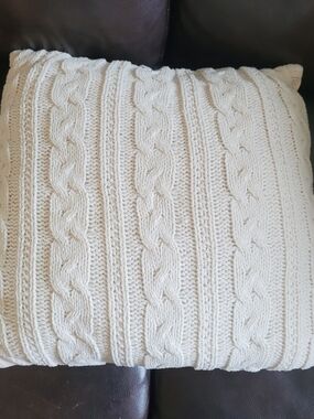 Chunky Cable Knit Decorative Pillow - Cream